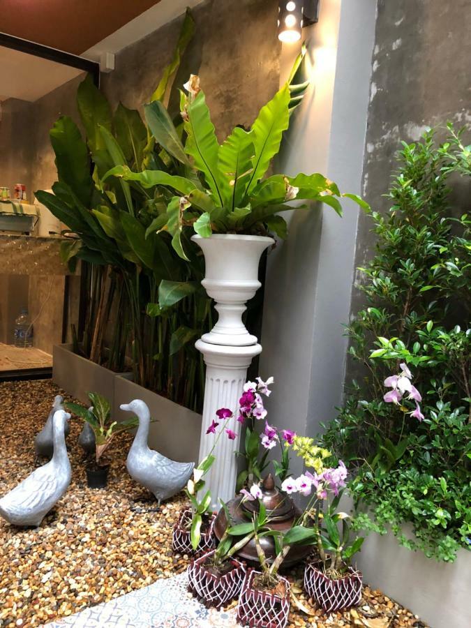 Alley Living Rama8 公寓 *