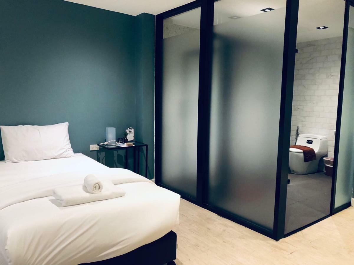 Alley Living Rama8 *