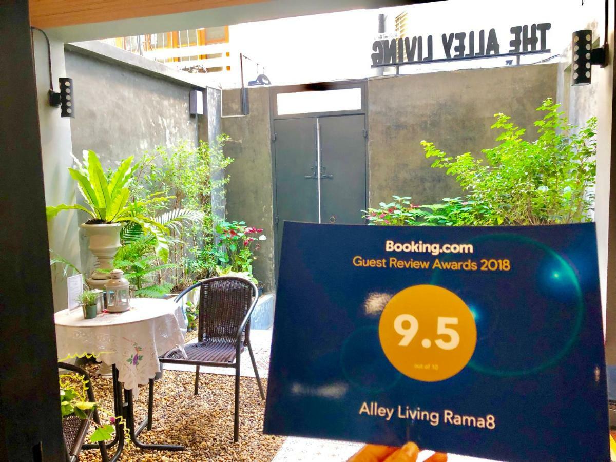 Alley Living Rama8 Apartment *