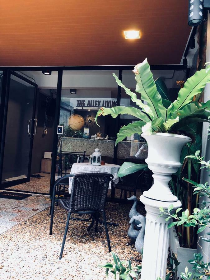 Alley Living Rama8 公寓