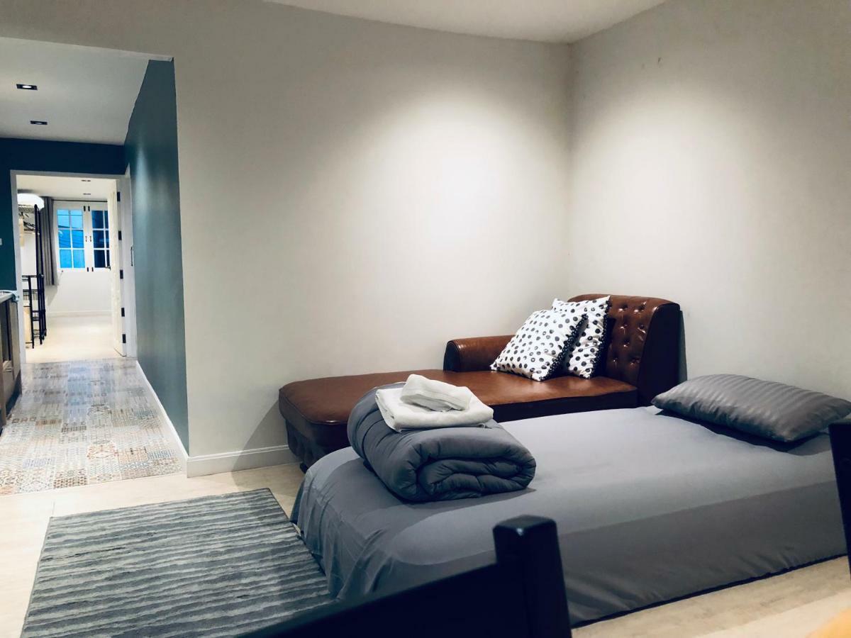 Alley Living Rama8 *